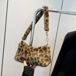 Wholesale Autumn And Winter Women Fashion Casual Plush Shoulder Bag - Image 7