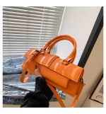 Fashionable Solid Color Shoulder Bag - Image 8