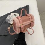 Wholesale Fashion Plush Stitching Shoulder Bag - Image 9