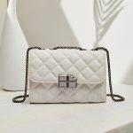 Women Fashion Casual Solid Color Rhombus Pattern Chain Shoulder Bag - Image 7