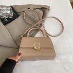 Wholesale Women'S Simple Retro Flip Handbag - Image 8