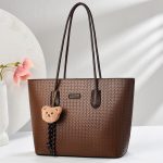 Wholesale Women Fashion Casual Large Capacity Bear Pendant Tote Bag
