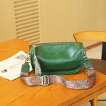 Wholesale Women Retro Fashion Pillow Bag Broadband Genuine Leather Shoulder Bag - Image 8