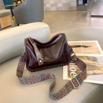 Wholesale Women Vintage Fashion Waxed Genuine Leather Shoulder Bag - Image 8