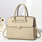 Wholesale Women Fashion Casual Solid Color Large Capacity Crocodile Pattern Handbag - Image 9