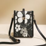 Wholesale Women Fashion Casual Woven Printed Crossbody Bag - Image 8