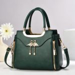 Women Retro Elegant Simple Large Capacity Handbag - Image 8