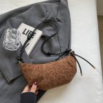 Wholesale Autumn And Winter Women Retro Frosted Dumpling-Shaped Crossbody Bag - Image 9