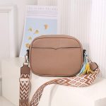 Wholesale Women Fashion Square Wide Strap Pendant Crossbody Bag - Image 8