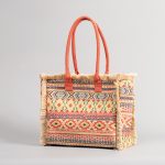 Wholesale Women Fashion Casual Boho Large Capacity Zipper Tassels Tote Bag