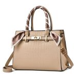 Wholesale Elegant Solid Color Stone Print Large Capacity Handbags - Image 9