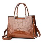 Wholesale Women Fashion Casual Large Capacity Crocodile Patterned Handbag - Image 9