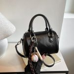 Wholesale Women Fashion Solid Color Bright Soft PU Chain Pendant Handbag - Image 8