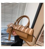 Fashionable Solid Color Shoulder Bag - Image 9