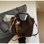 Women Fashion Solid Color Woven Large Capacity Pendant Handbag - Image 9