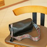 Wholesale Women Retro Fashion Pillow Bag Broadband Genuine Leather Shoulder Bag - Image 9