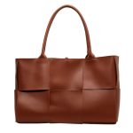 Wholesale Women Retro Large Woven PU Tote Bag - Image 9