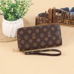 Wholesale Women Simple Fashion Vintage Letter Printing Zipper Long Purses - Image 10