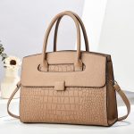 Wholesale Women Fashion Casual Solid Color Large Capacity Crocodile Pattern Handbag - Image 10