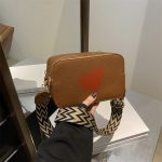 Wholesale Fashion Heart Print Wide Strap Crossbody Bag - Image 10