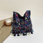 Wholesale Women Fashion Boho Printed Large Capacity Tassel Crossbody Bag - Image 9