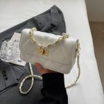 Wholesale Popular Diamond Lattice Chain Square Shoulder Bag - Image 11