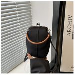 Wholesale Women Fashion Casual Denim Handbag - Image 10