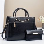 Wholesale Women Fashion Casual Solid Color Bag Large-Capacity Handbag Set - Image 7