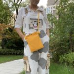 Wholesale Women Simple Solid Color Canvas Crossbody Bag - Image 6