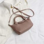 Wholesale Women Fashion Solid Color Pleated Large Capacity Handbag - Image 3