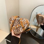 Wholesale Women Fashion Casual Leopard Heart-Shaped Crossbody Bag