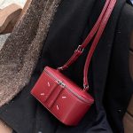 Wholesale Women Fashion Solid Color Pu Leather Box Zipper Crossbody