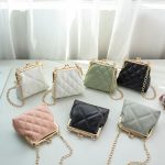 Wholesale Women Simple Solid Color Diamond Chain Crossbody Bag