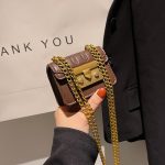 Wholesale Women Fashion Casual Mini Square Chain Crossbody Bag