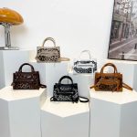 Wholesale Women Fashion Casual Simple Square Leopard Zipper Handbag - Image 3