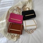 Wholesale Simple And Fashionable Square Flip Shoulder Bag - Image 2