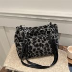 Autumn And Winter Women Fashion Casual Leopard Plush Chain Tote Bag