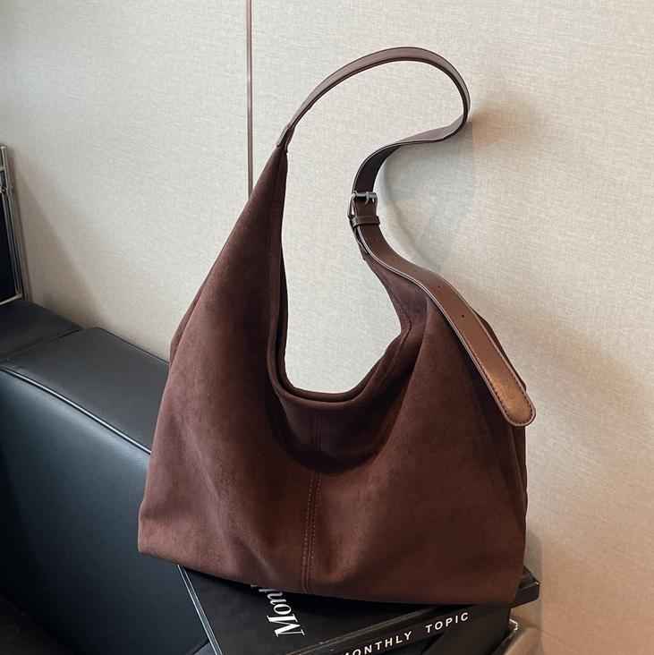 main_0-464 Women Fashion Casual Solid Color Suede Large Capacity Shoulder Bag - Image 1
