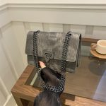 Wholesale Women Fashion Retro Chain Small Square Shoulder Bag