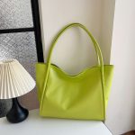 Wholesale Commuting Large Capacity Retro Solid Color Bag