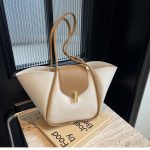 Wholesale Fashion Women Underarm Bat Shaped Simple Large Capacity Bag