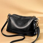 Wholesale Genuine Leather Women Vintage Zipper Design Solid Color Large Capacity Crossbody Bag