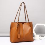 Wholesale Women Casual Leather Tote Bag Large Capacity Shoulder Bag
