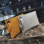 Women Fashionable Solid Color Large Capacity Clutch Bag - Image 2