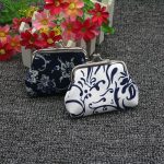 Women Fashion Buckle Vintage Blue And White Porcelain Canvas Mini Compact Wallet