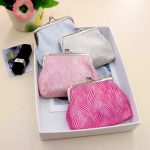 Women Fashion Retro Fabric Clip Compact Wallet