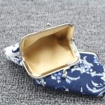Women Fashion Buckle Vintage Blue And White Porcelain Canvas Mini Compact Wallet - Image 2