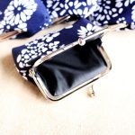 Women Fashion Ethnic Style Batik Mini Buckle Compact Wallet - Image 2