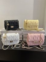 Wholesale Simple And Fashionable Embroidered Rhombic Chain Crossbody Bag - Image 3