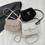 Wholesale Summer Women Simple Fashion Creased Flap Lock Crossbody Bag - Image 2